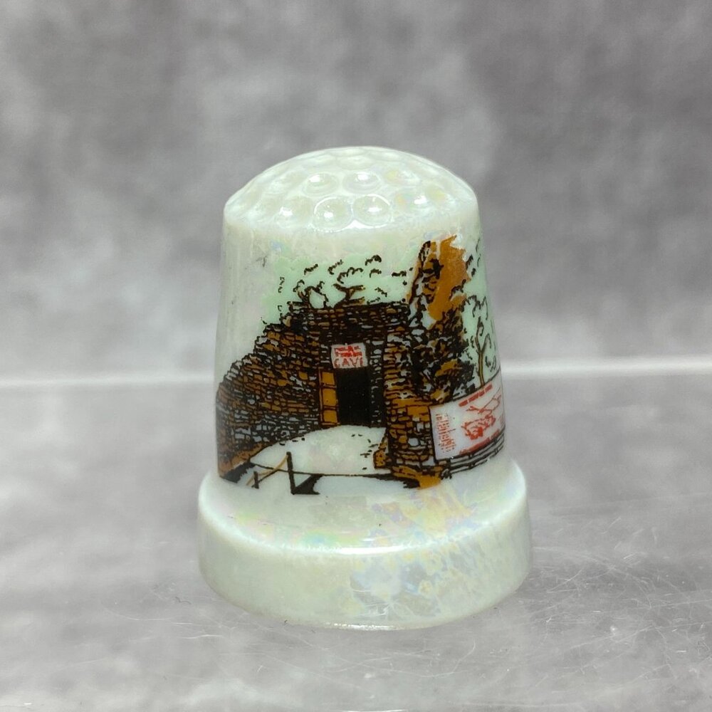 Mark Twain Cave Hannibal Mo Souvenir  Porcelain Thimble Iridescent Finish